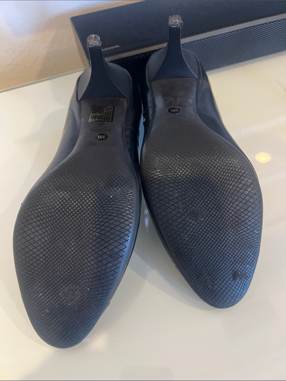 Vintage Prada Black Leather Pumps with Patent Cap Toe - Picture 4 of 8